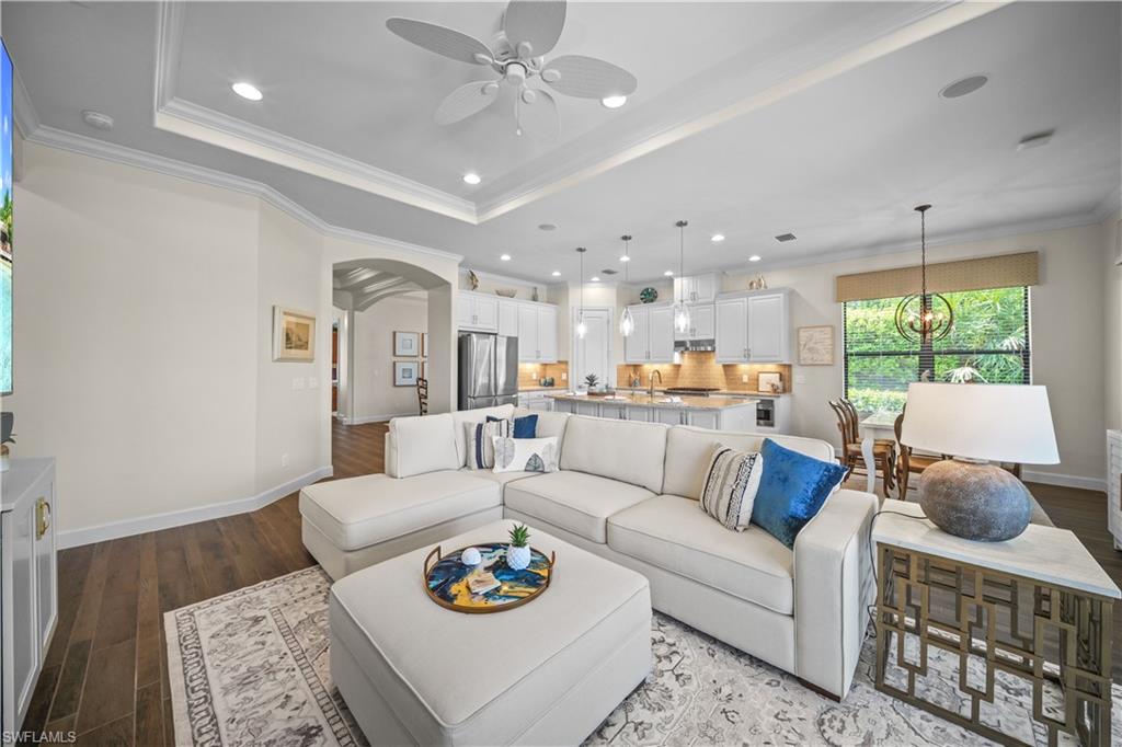 ESPLANADE - Residential