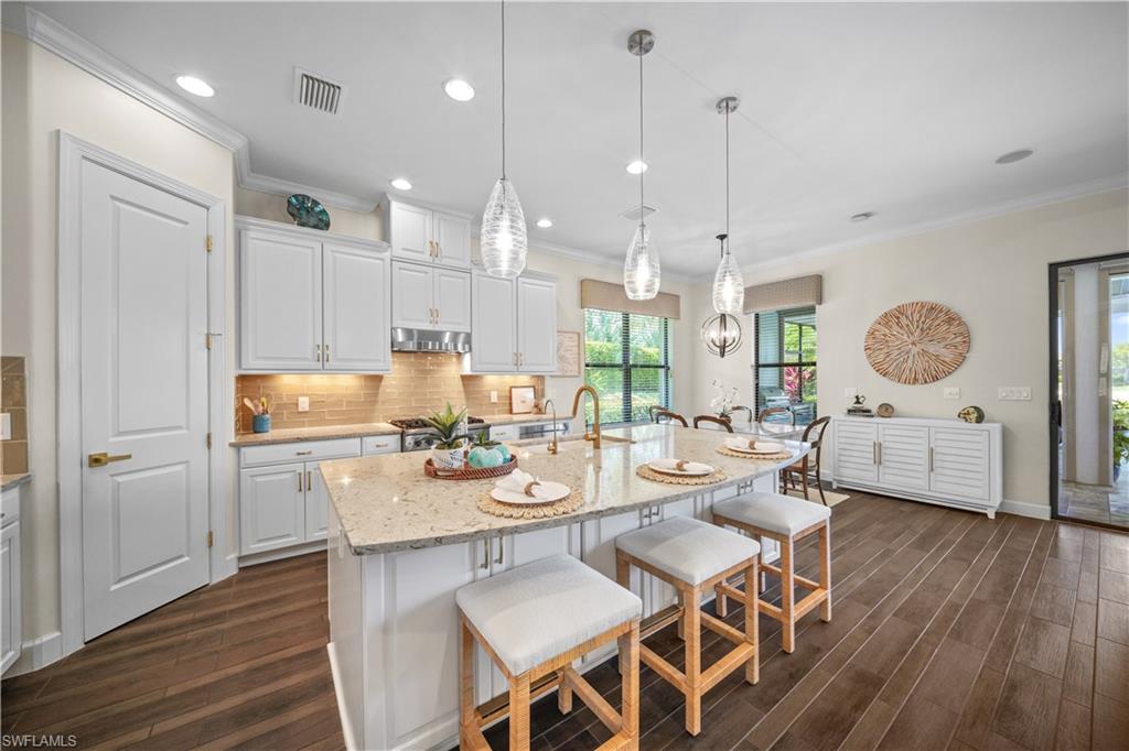 ESPLANADE - Residential