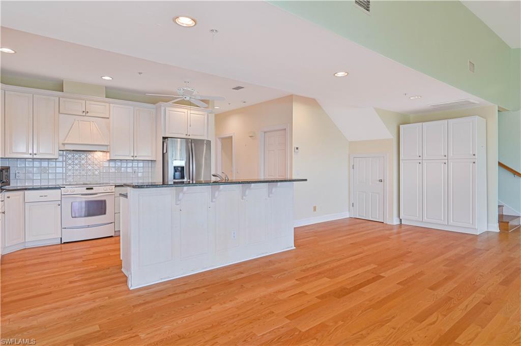 SEAGULL BAY - Residential