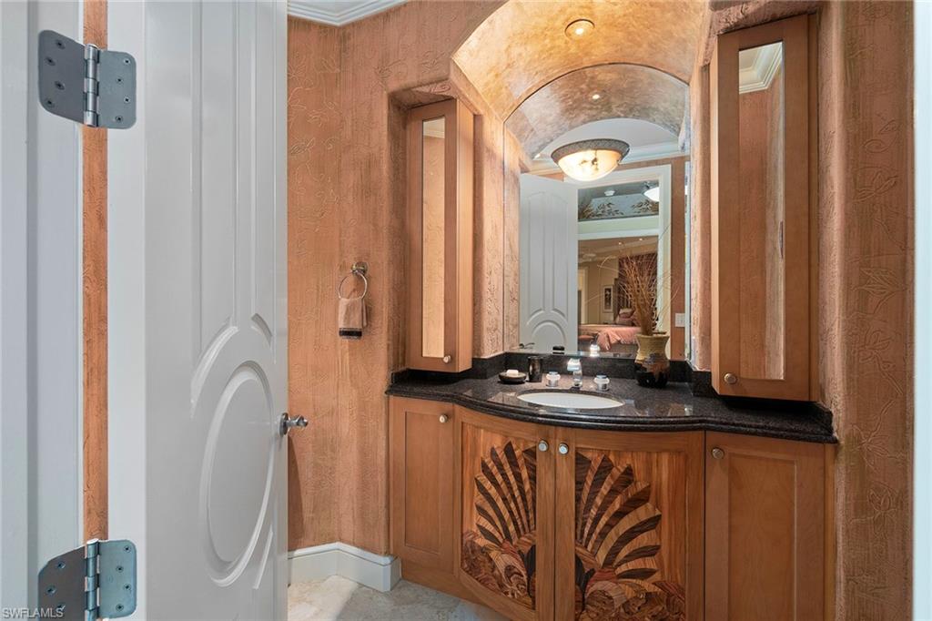 HIDDEN HARBOR - Residential