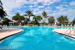 ISLAND WALK - Residential