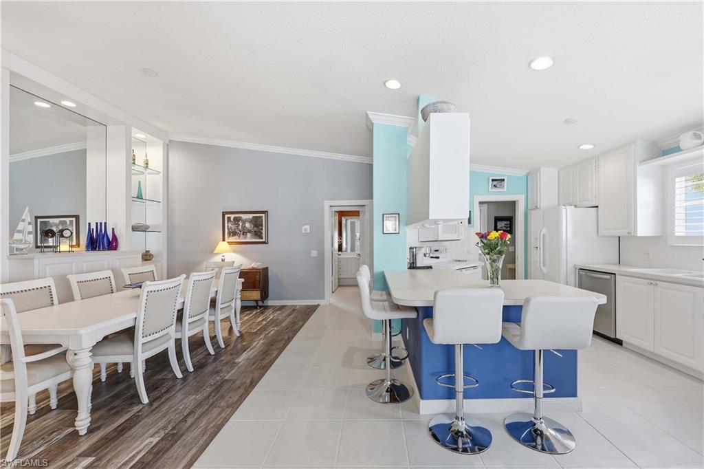 ISLAND WALK - Residential