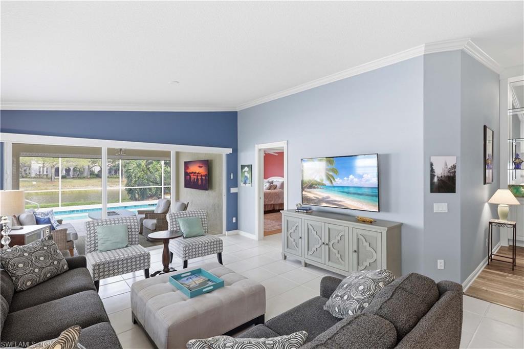 ISLAND WALK - Residential