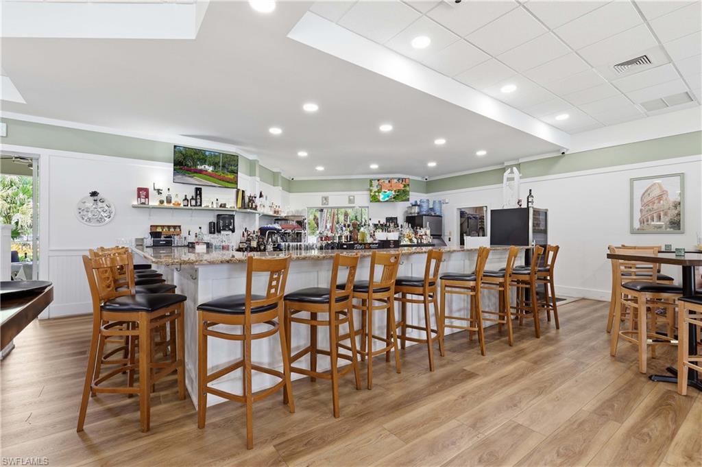 ISLAND WALK - Residential