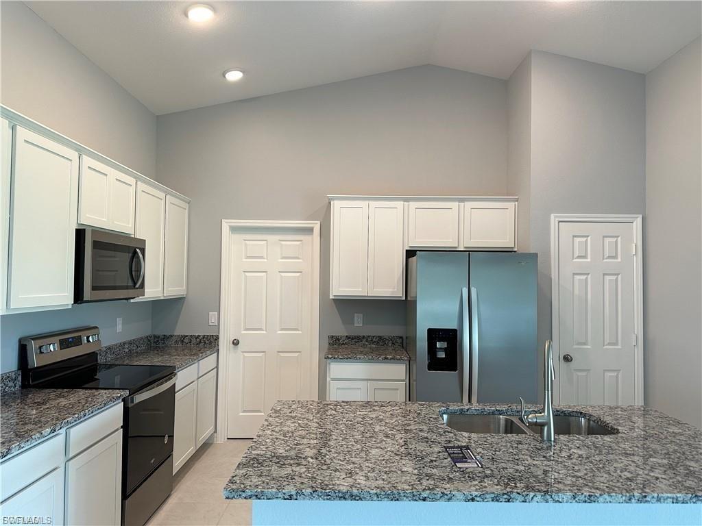 CAPE CORAL - Residential Lease