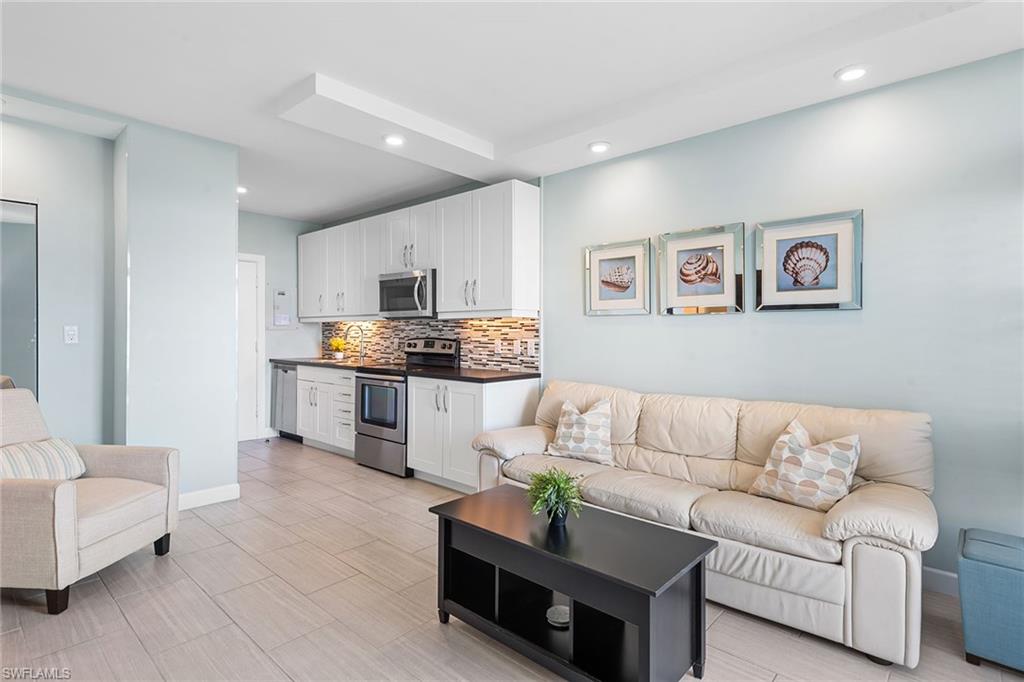 SUNSET HOUSE - Residential