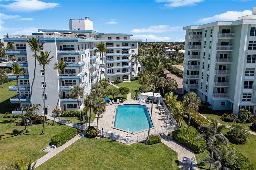 SUNSET HOUSE - Residential