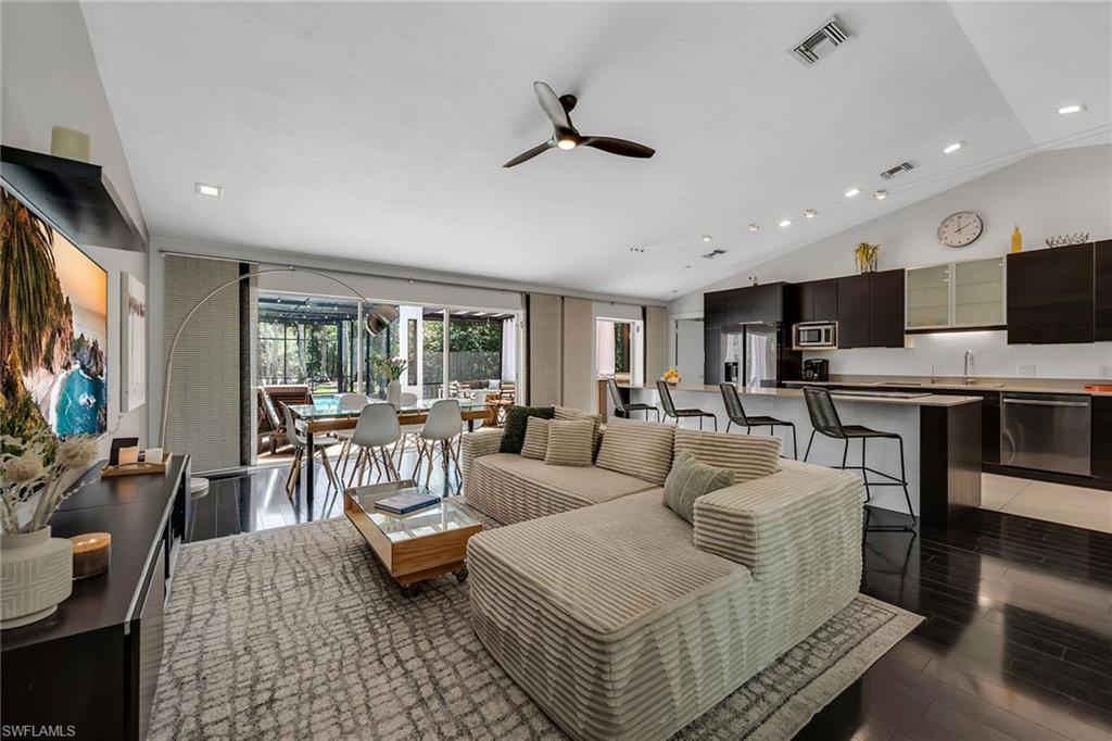 LOGAN WOODS - Residential