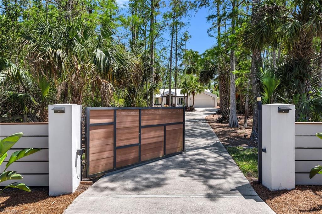 LOGAN WOODS - Residential