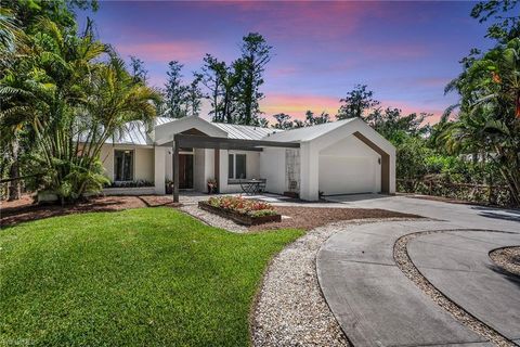 Photo of 5330 Cherry Wood DR, NAPLES, FL 34119 (MLS # 226017774)