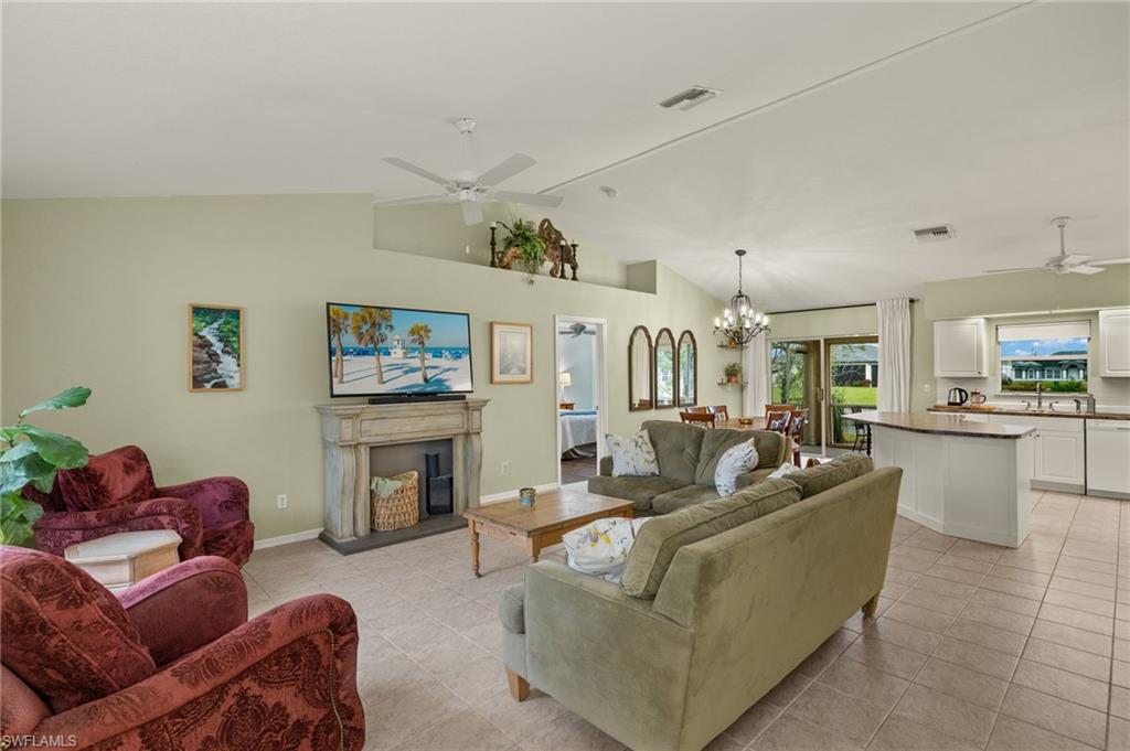 2526 SW 10th AVE