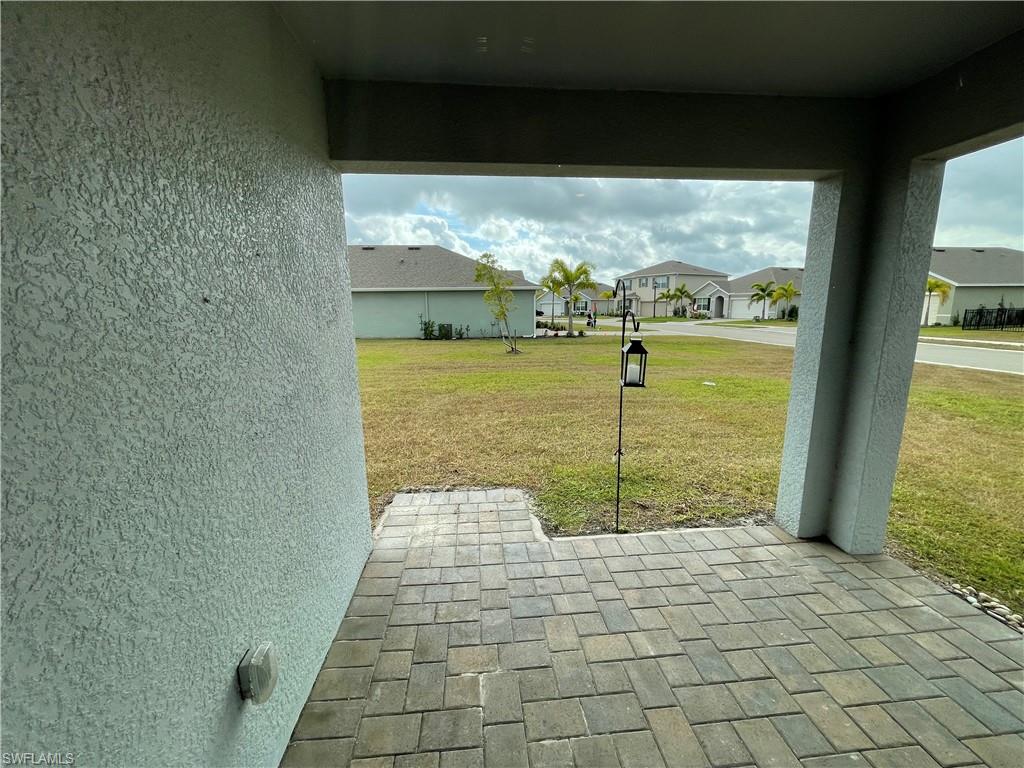 CORAL BAY - Residential Lease