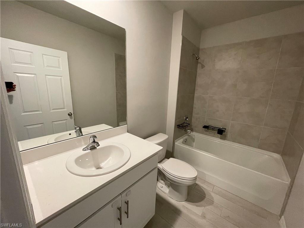 CORAL BAY - Residential Lease