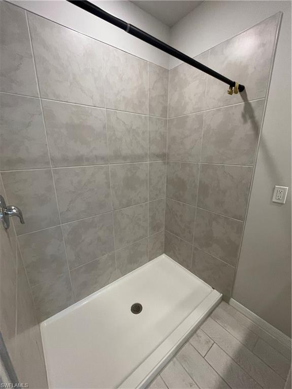 CORAL BAY - Residential Lease