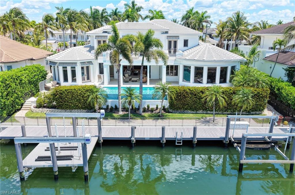AQUALANE SHORES - Residential