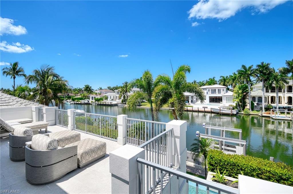 AQUALANE SHORES - Residential