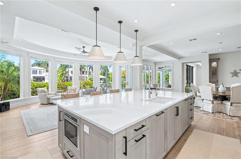 AQUALANE SHORES - Residential