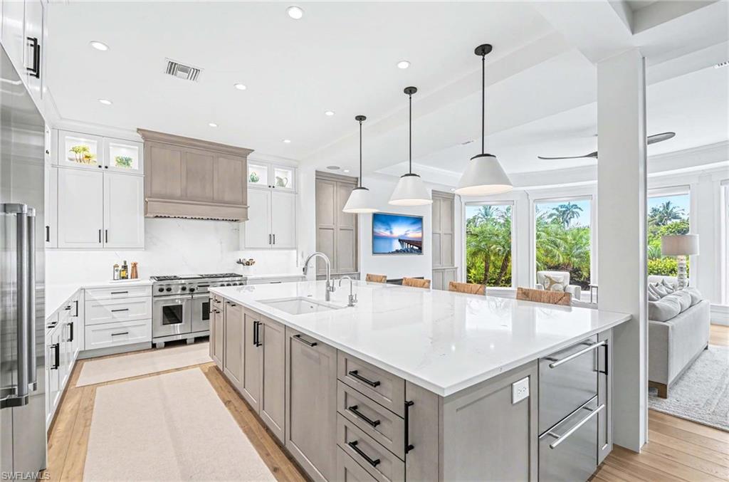 AQUALANE SHORES - Residential