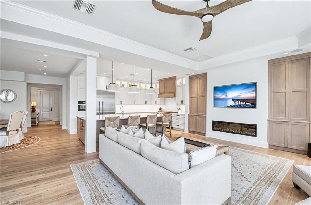 AQUALANE SHORES - Residential