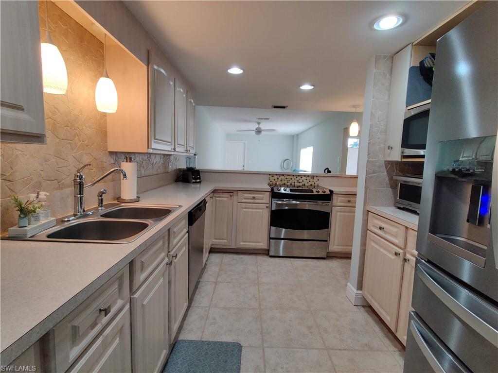 WINDJAMMER VILLAGE AT THE LAND - Residential