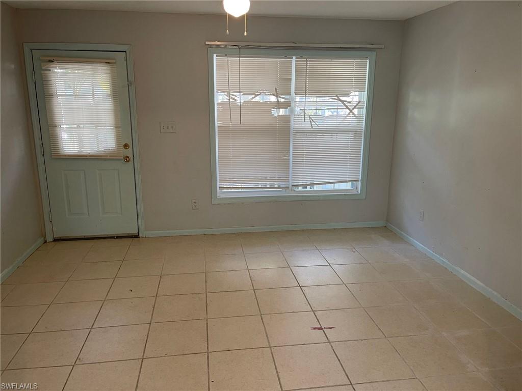 LEAWOOD LAKES - Residential