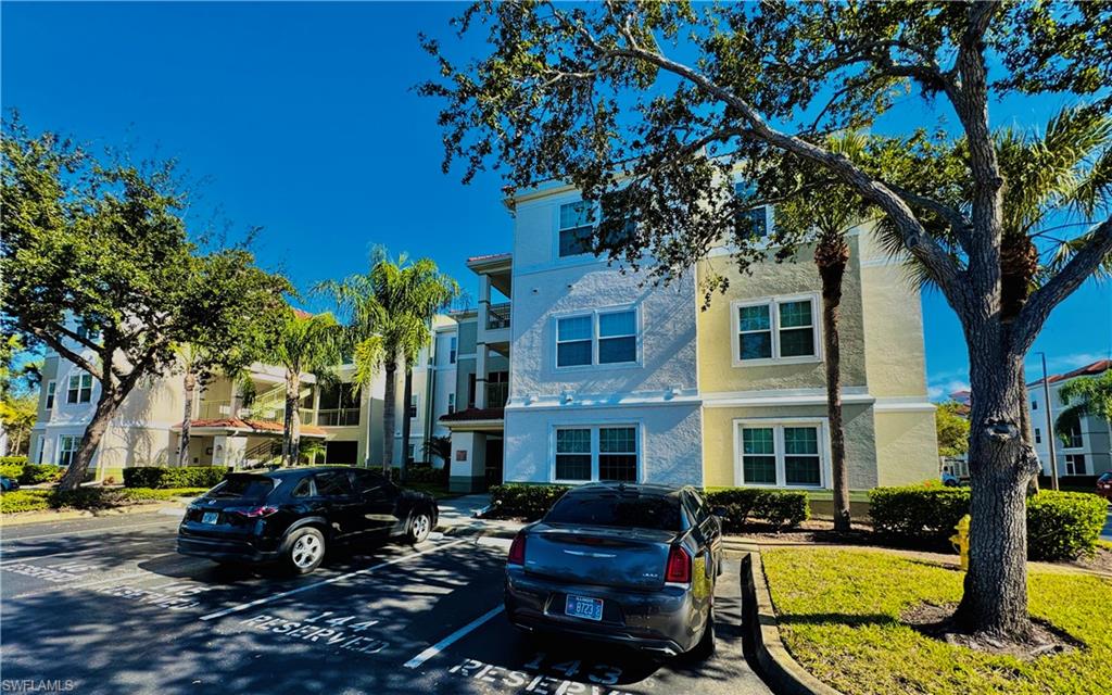 THE TIDES AT PELICAN LANDING - Residential Lease