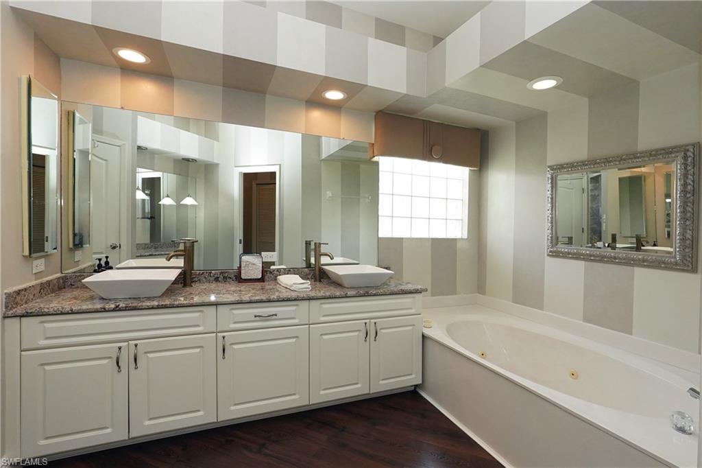 OLDE HICKORY GOLF & COUNTRY CLUB - Residential