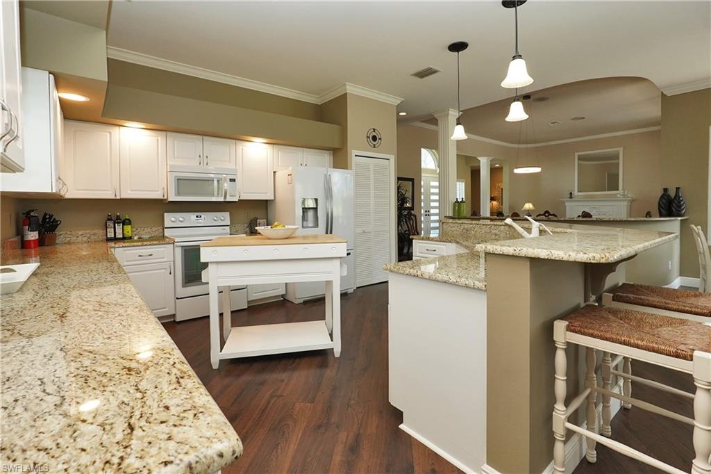 OLDE HICKORY GOLF & COUNTRY CLUB - Residential