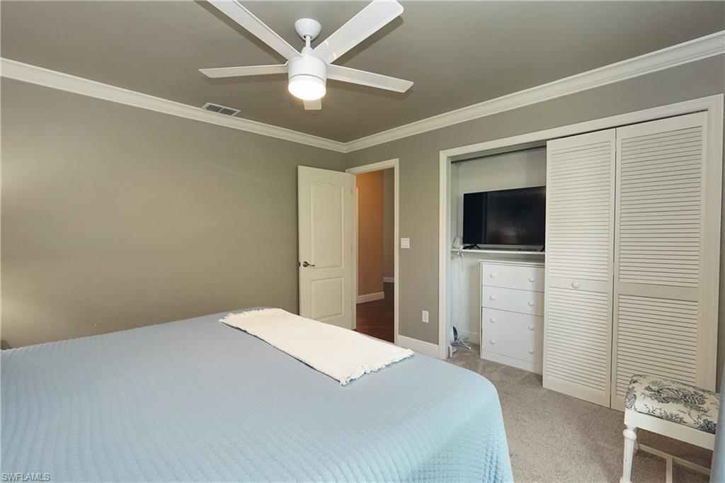 OLDE HICKORY GOLF & COUNTRY CLUB - Residential