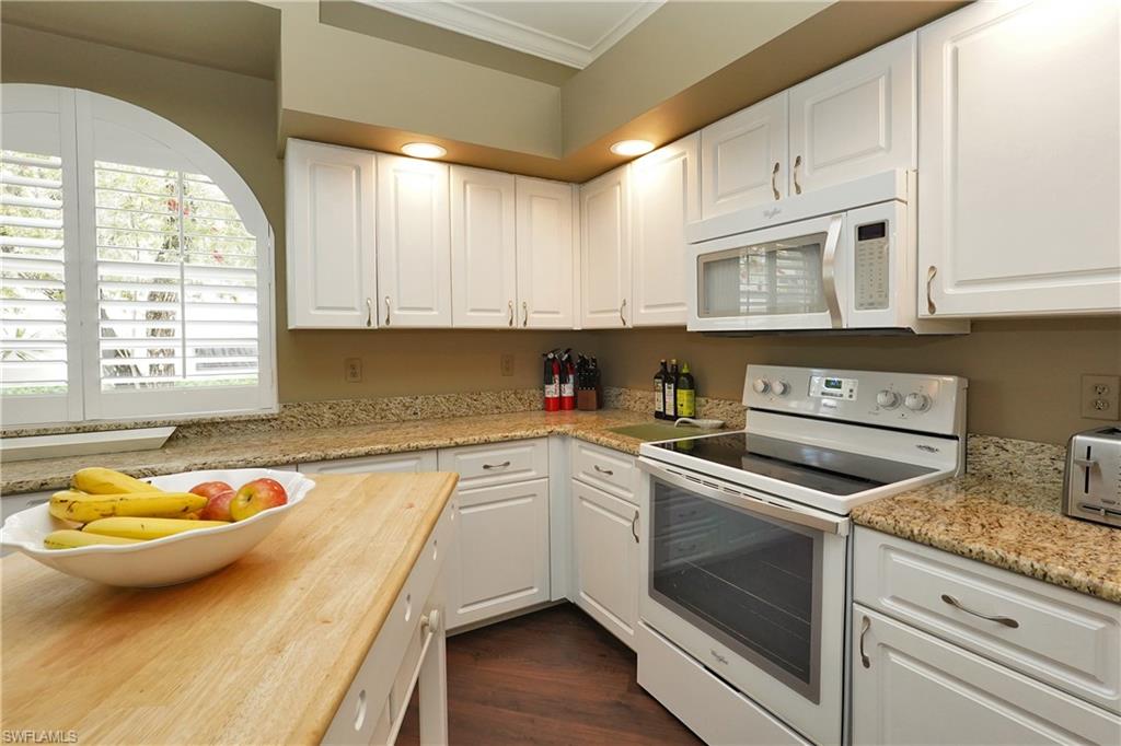 OLDE HICKORY GOLF & COUNTRY CLUB - Residential