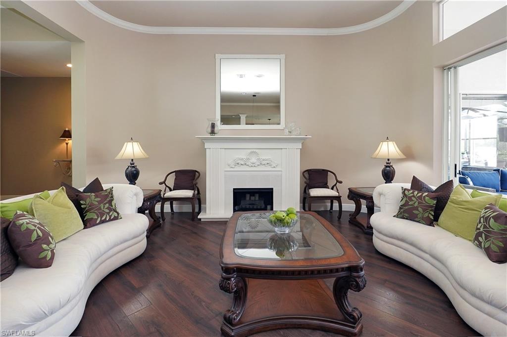 OLDE HICKORY GOLF & COUNTRY CLUB - Residential