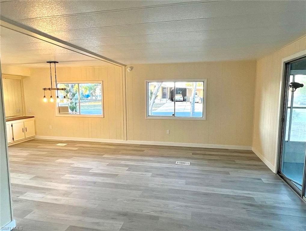 BROOK PINES - Residential