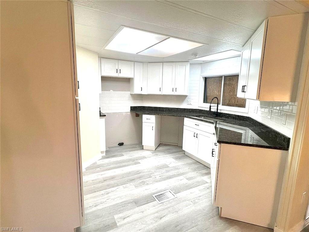 BROOK PINES - Residential