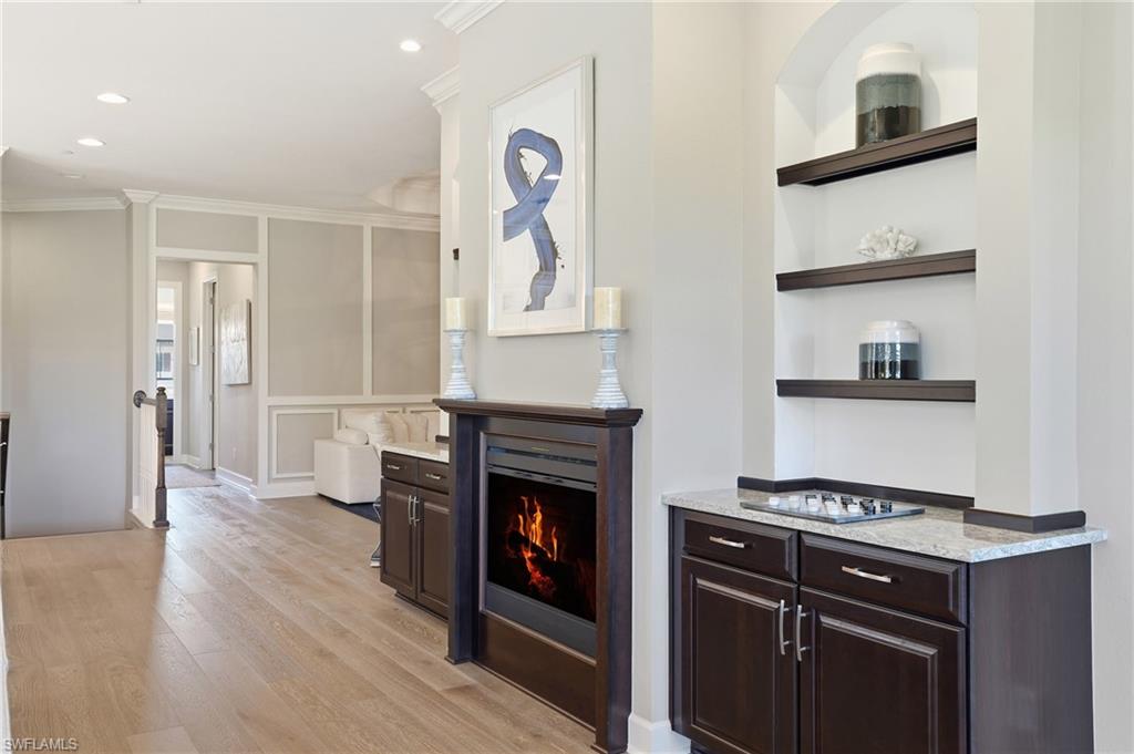 ESPLANADE - Residential