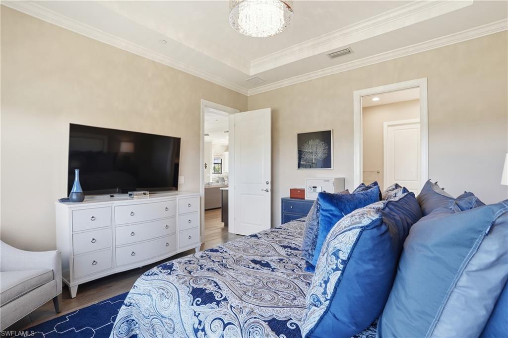 ESPLANADE - Residential