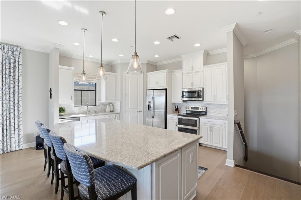 ESPLANADE - Residential