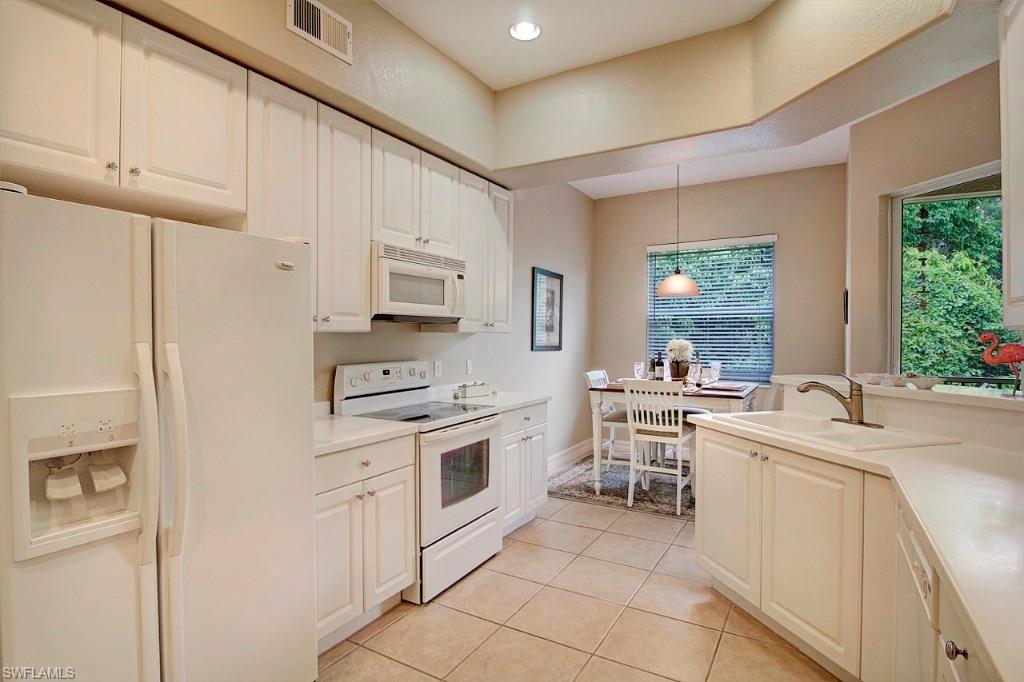 JONATHANS BAY - Residential