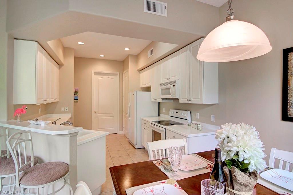 JONATHANS BAY - Residential