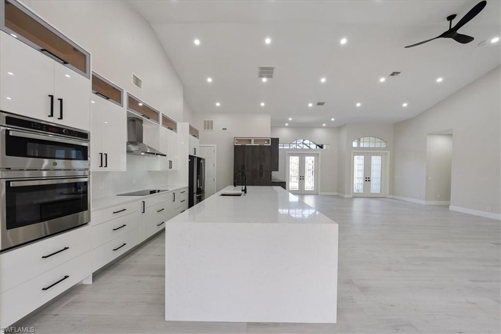 SKYLINE WOODS - Residential