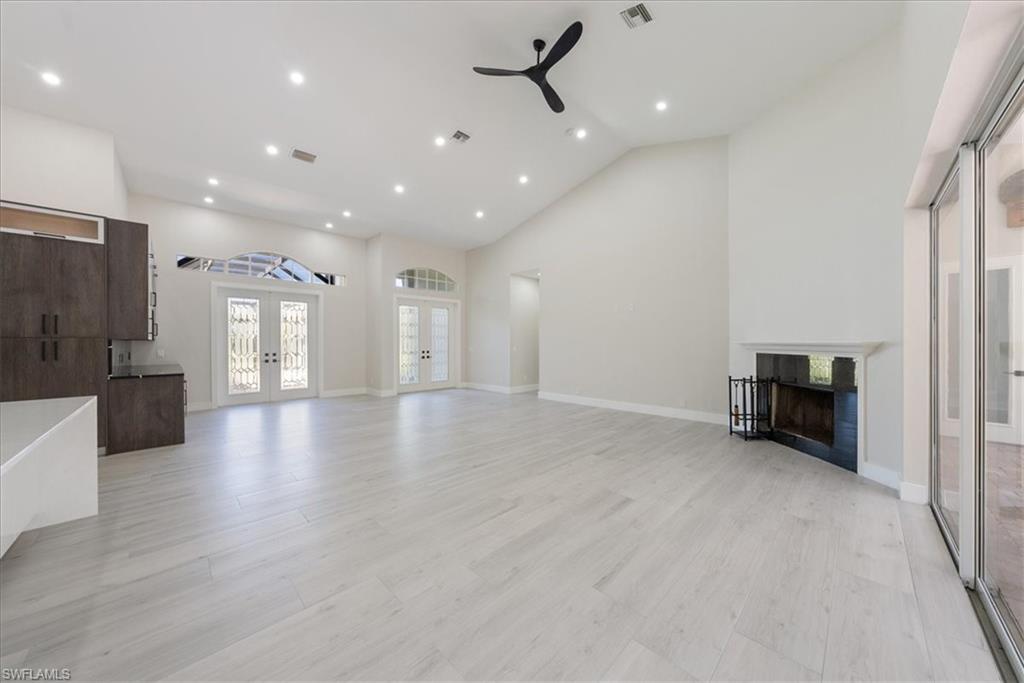 SKYLINE WOODS - Residential