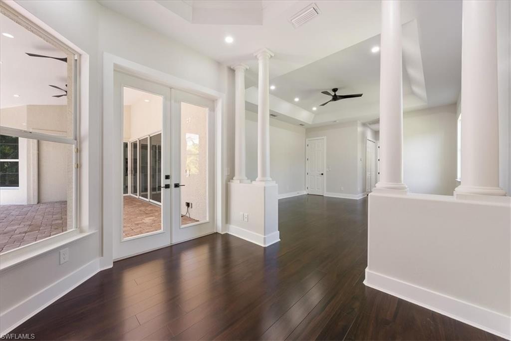 SKYLINE WOODS - Residential