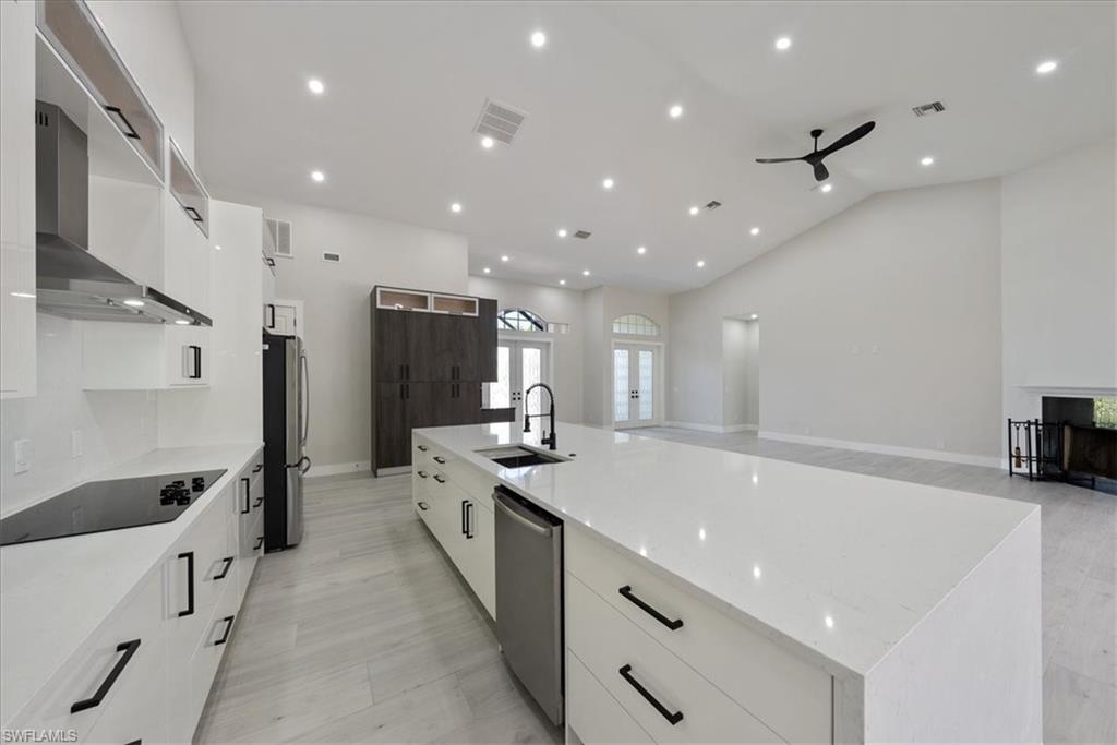 SKYLINE WOODS - Residential