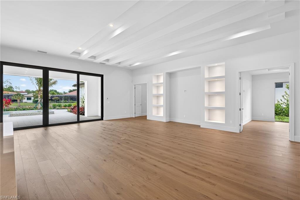 LUCARNO - Residential