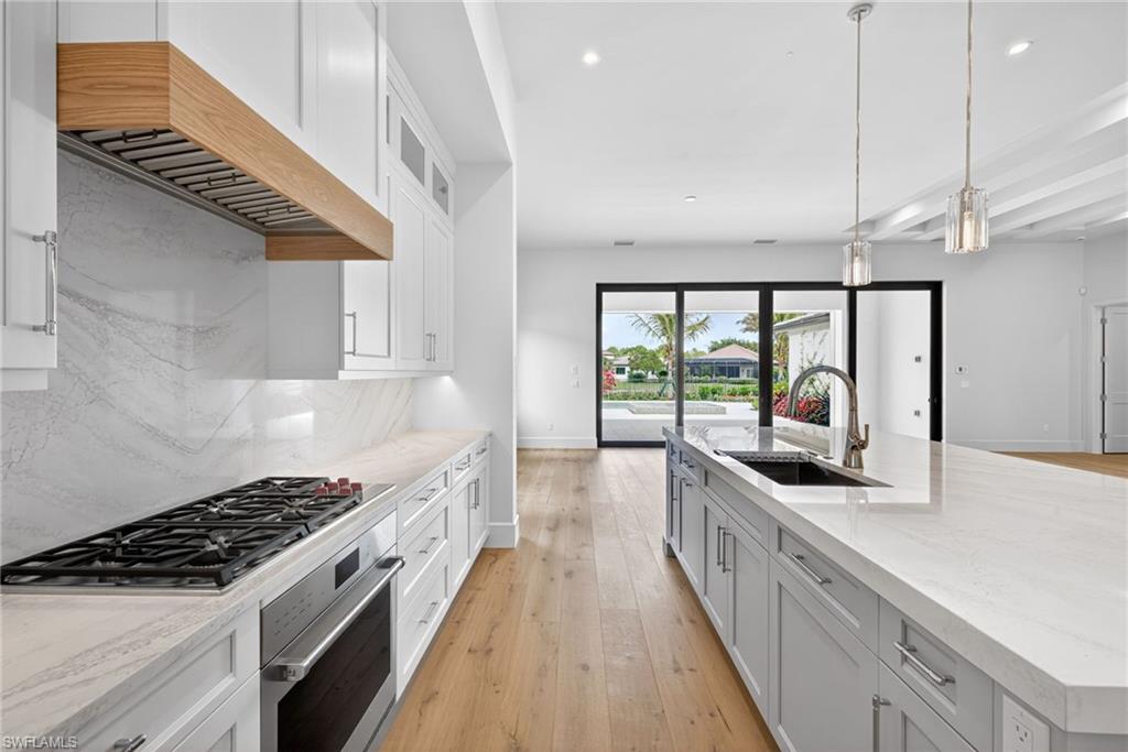 LUCARNO - Residential