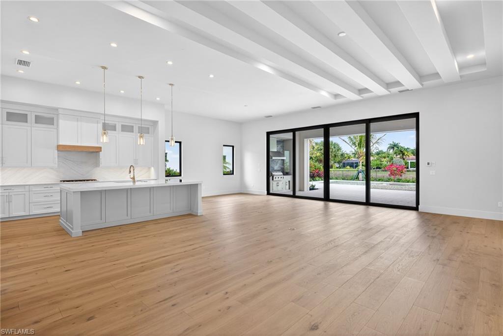 LUCARNO - Residential