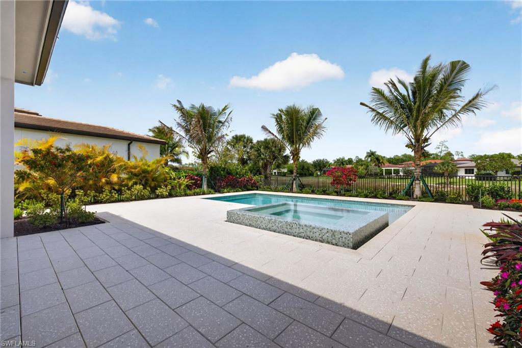 LUCARNO - Residential