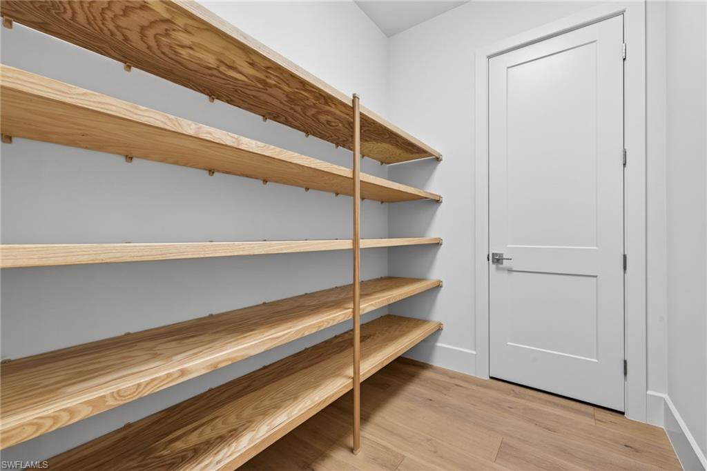 LUCARNO - Residential