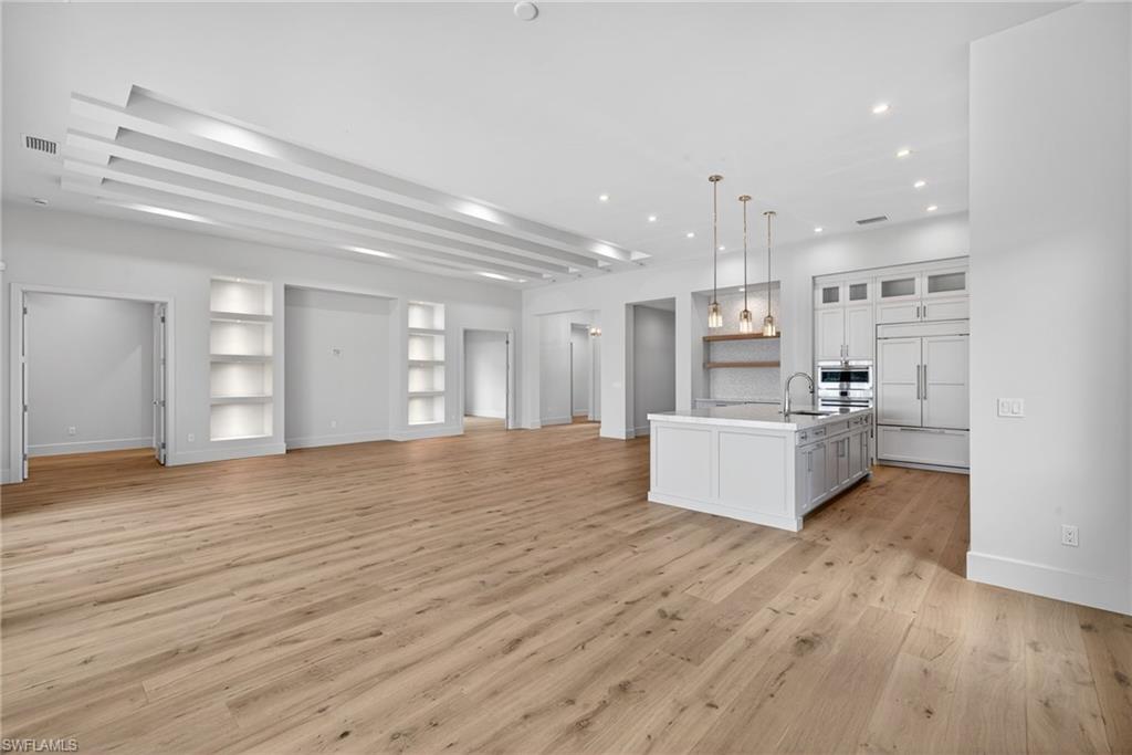 LUCARNO - Residential