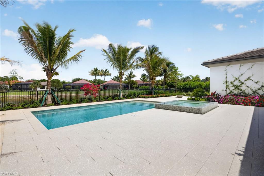 LUCARNO - Residential