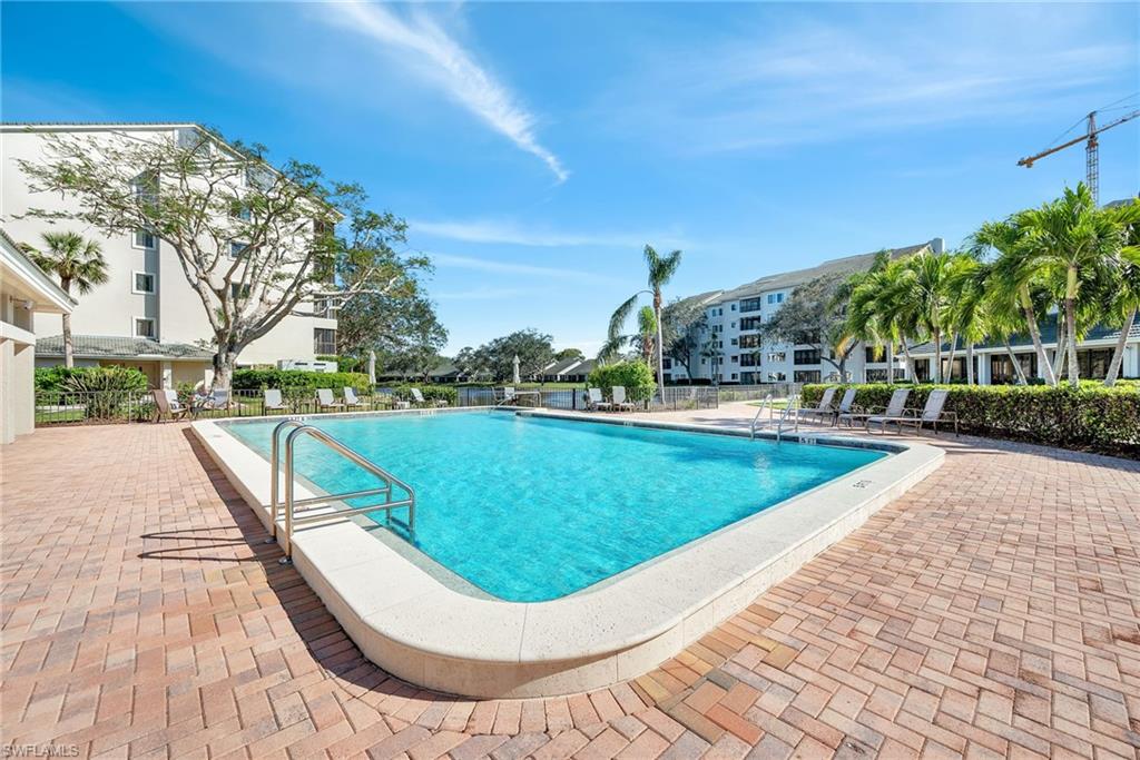 ARBOR TRACE - Residential